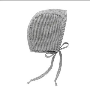 BRIAR BABY
SHERPA-LINED BABY BONNET